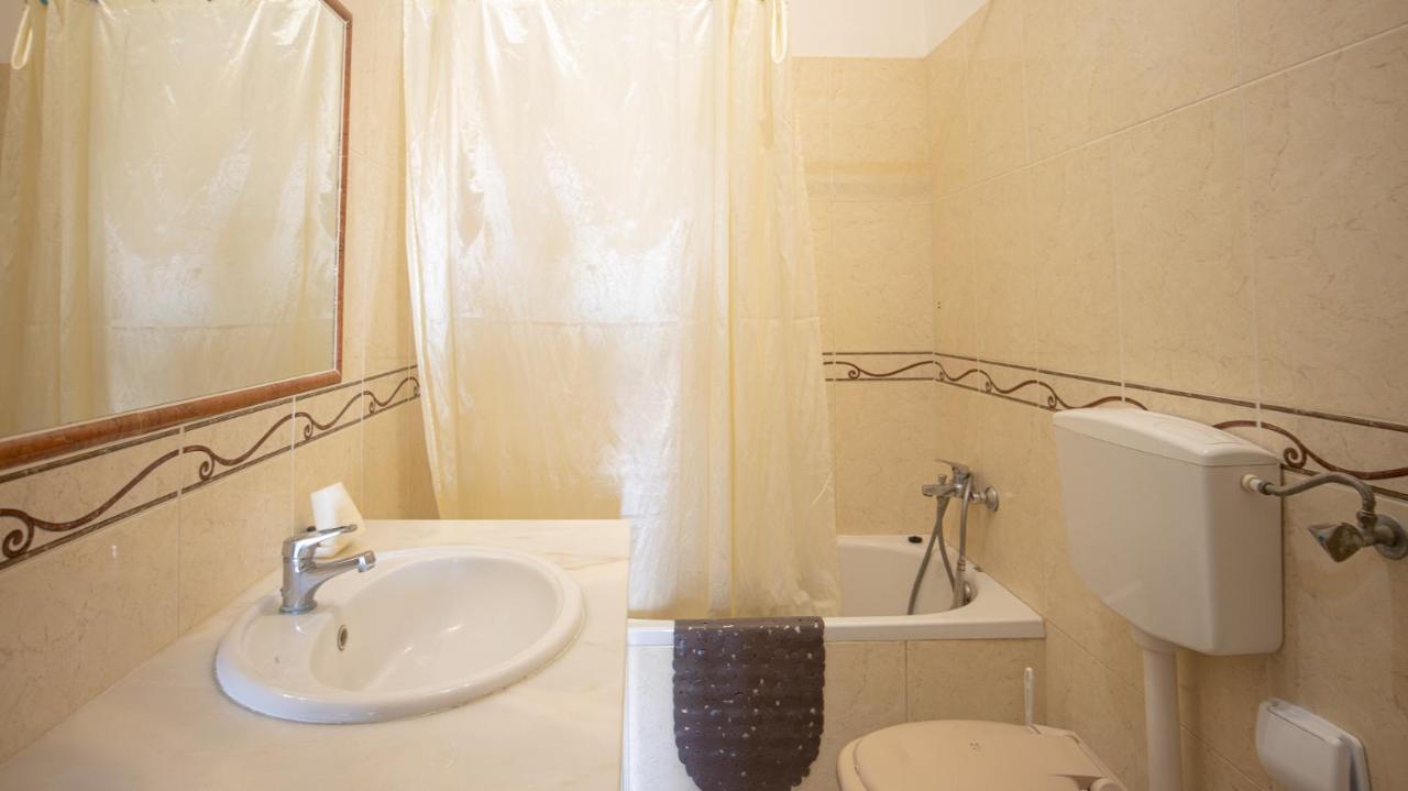 Apartamento Tio Pedro - By Bedzy Αλμπουφέιρα Εξωτερικό φωτογραφία